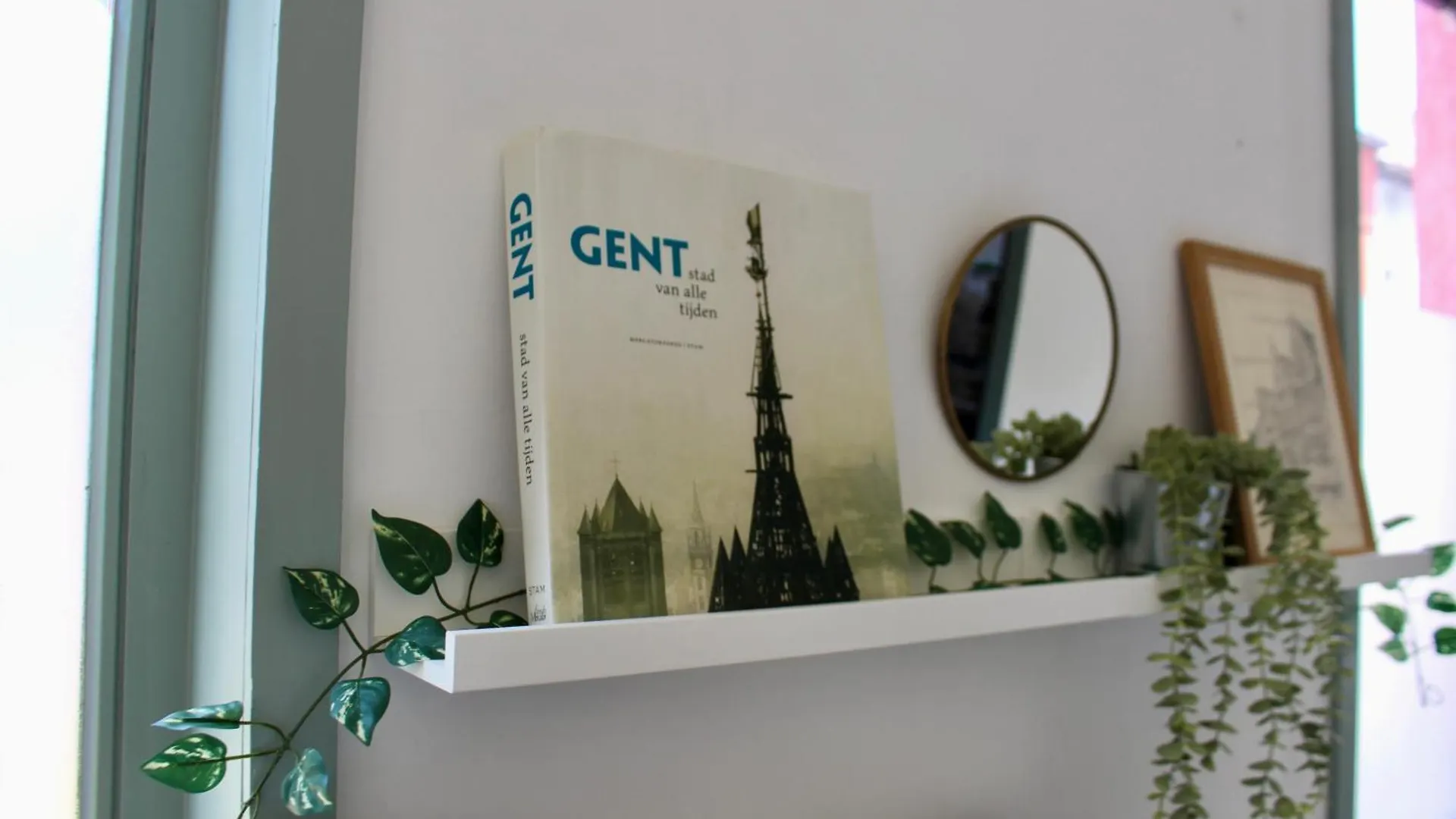 Cozy Private Suite Ghent 0*,